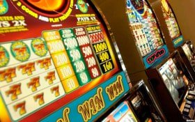 Pembayaran togelup di layar ponsel